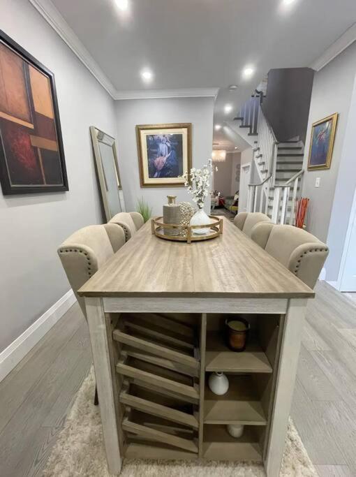Elegant & Luxurious 3 Bedroom Home Mississauga Dış mekan fotoğraf