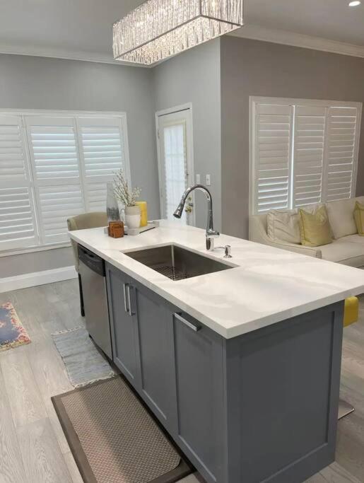 Elegant & Luxurious 3 Bedroom Home Mississauga Dış mekan fotoğraf