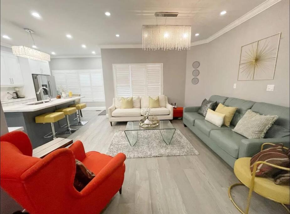 Elegant & Luxurious 3 Bedroom Home Mississauga Dış mekan fotoğraf